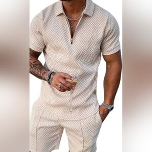 Men's Matching Shirt And Short Set Size M NWOT